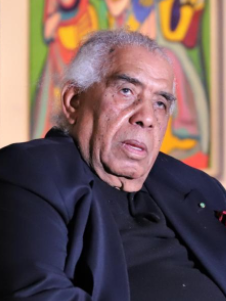 صورة المؤلف حسين طلال