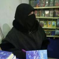 صورة المؤلف حنان لاشين